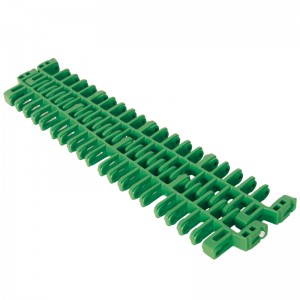 IS615 Radius Flush Grid with Pop-up Flights Plastic Conveyor Belt